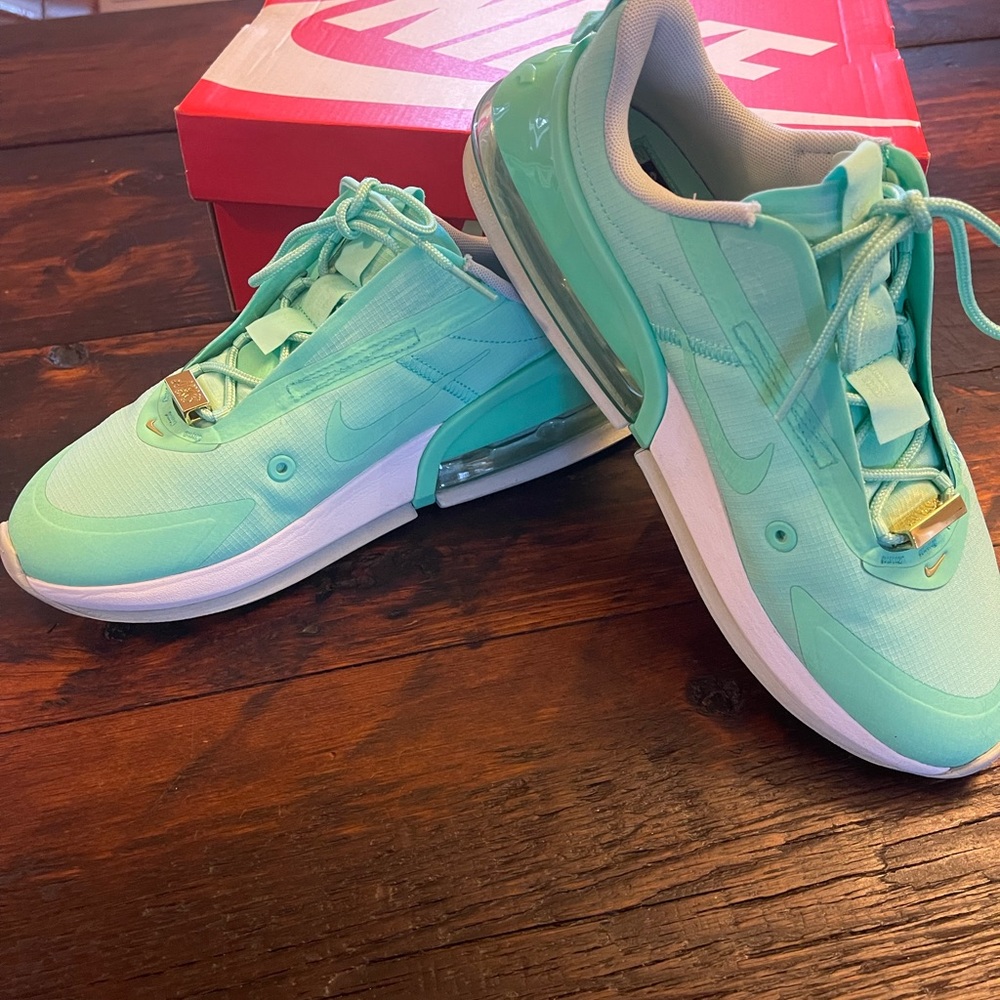 Nike Air Max Up